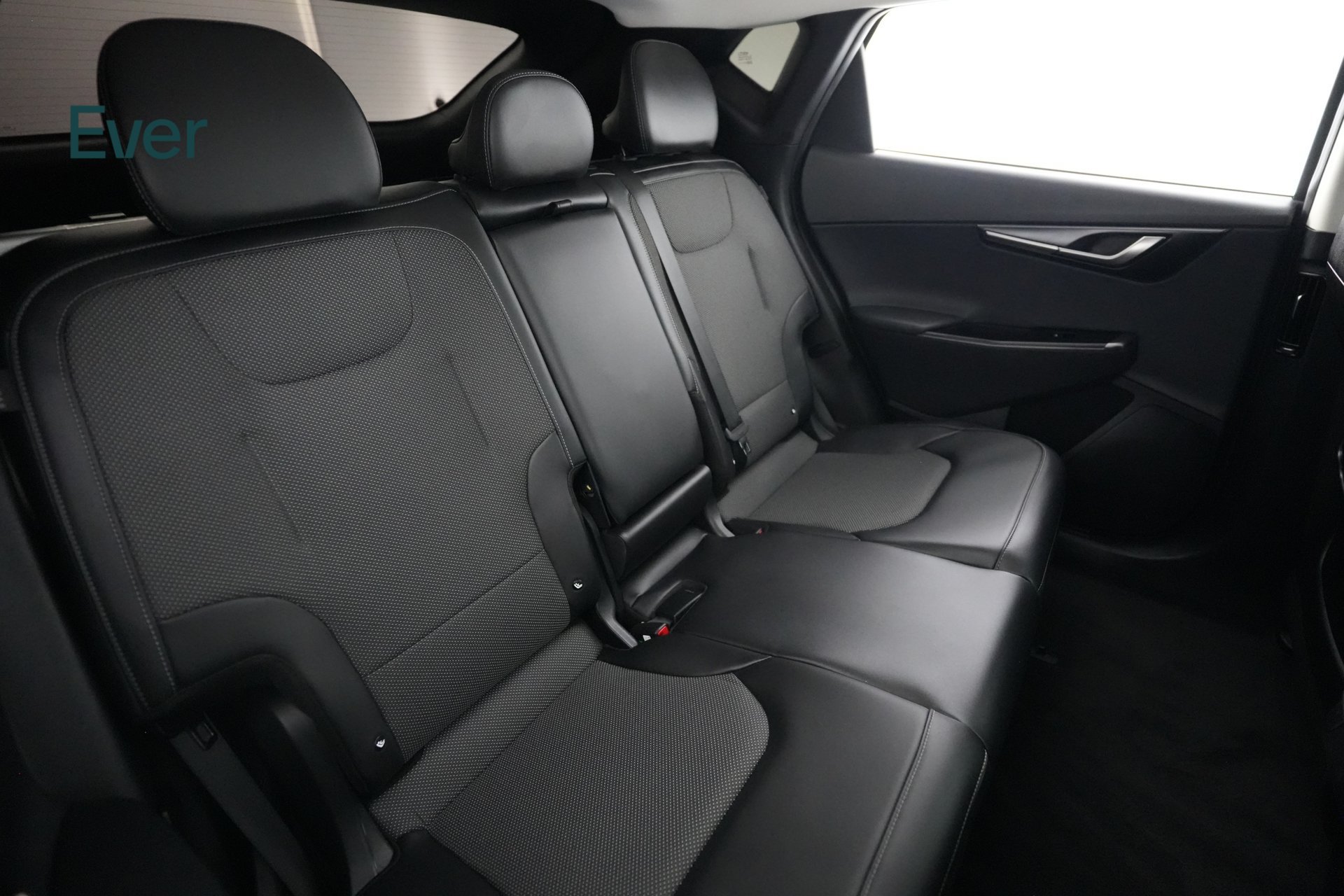 Used 2025 Kia EV6 Light RWD image 5