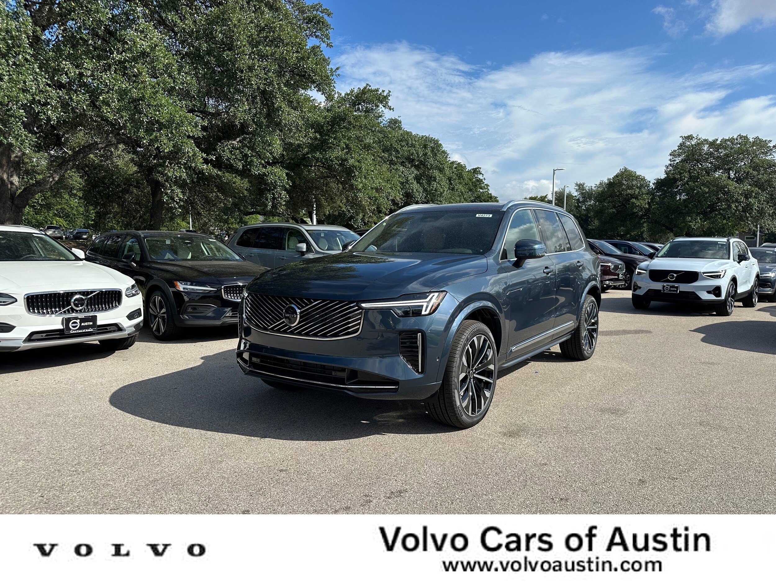 Used 2026 Volvo XC90 B6 Plus w/ Protection Package Premier AWD/4WD image 1
