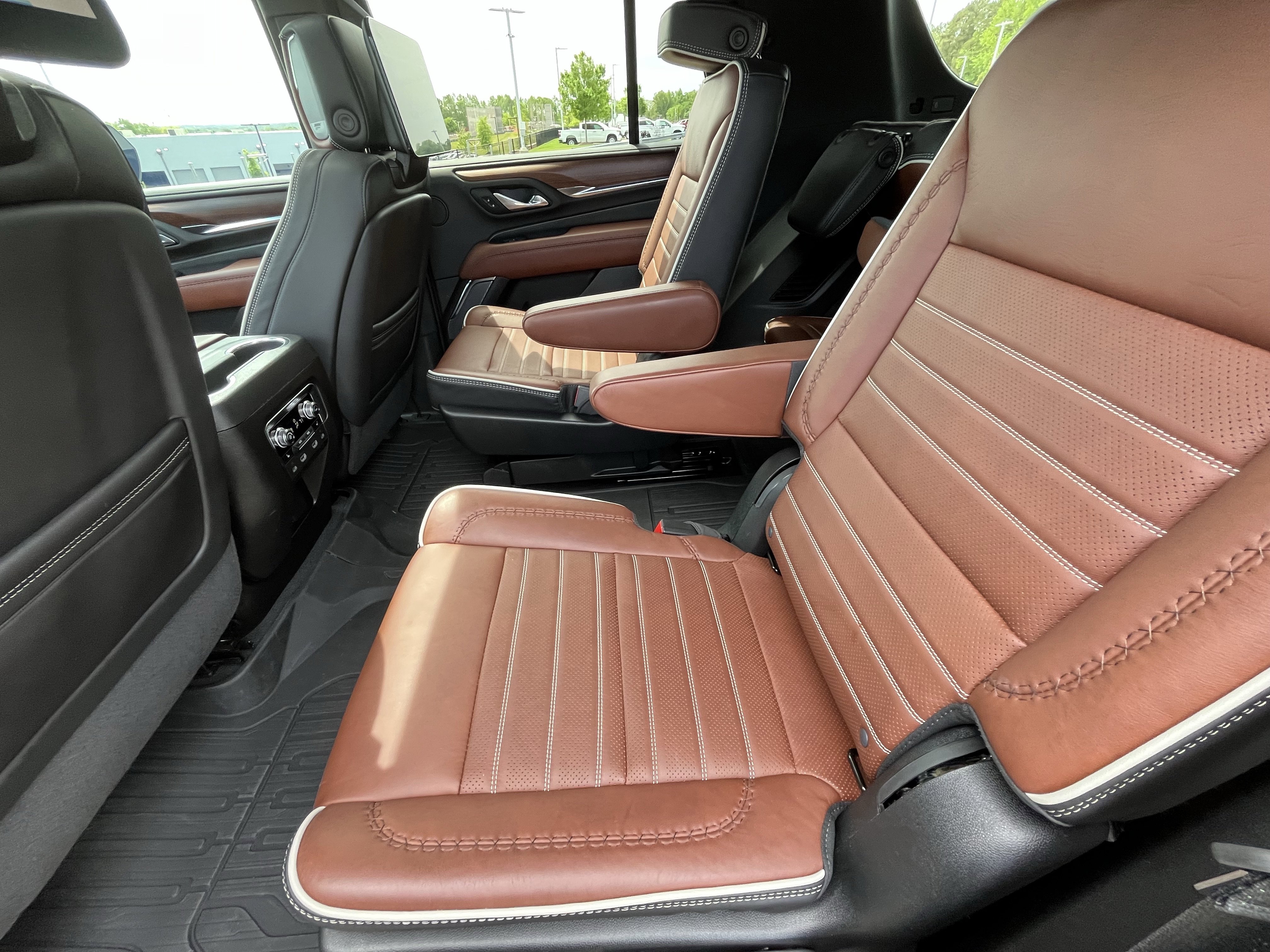 Used 2024 GMC Yukon Denali Ultimate image 29