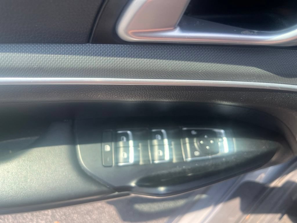 Used 2021 Kia K5 LXS FWD image 10