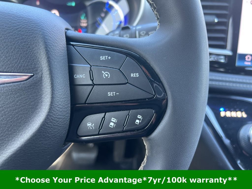 Certified 2022 Chrysler Pacifica Touring-L w/ S Appearance Package image 71