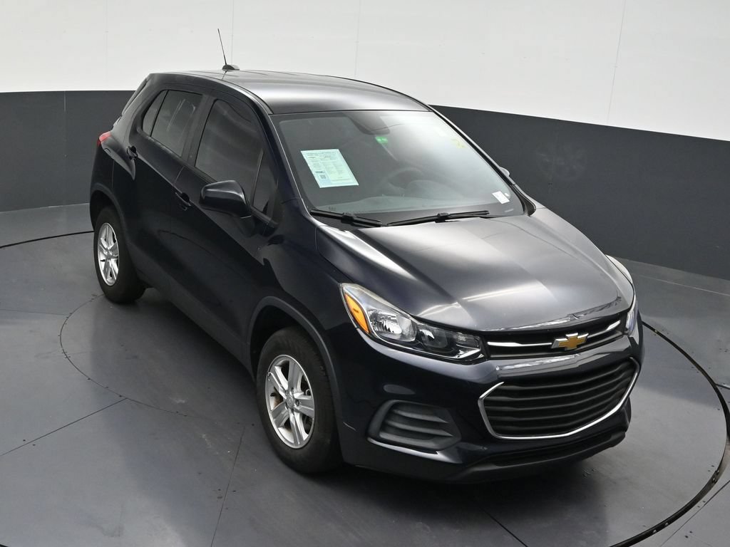 Used 2022 Chevrolet Trax LS AWD/4WD image 21