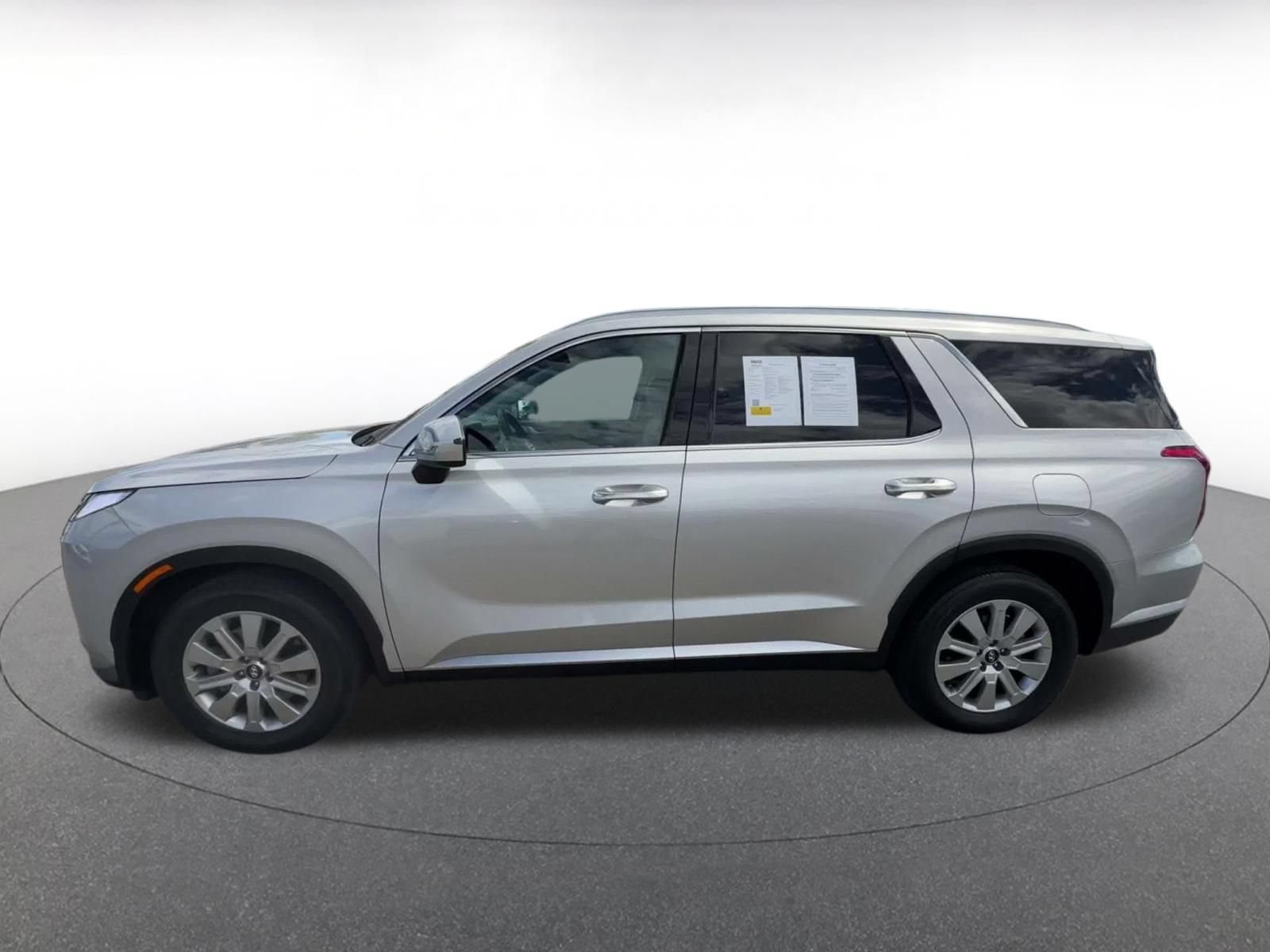 Used 2025 Hyundai Palisade SEL FWD image 8