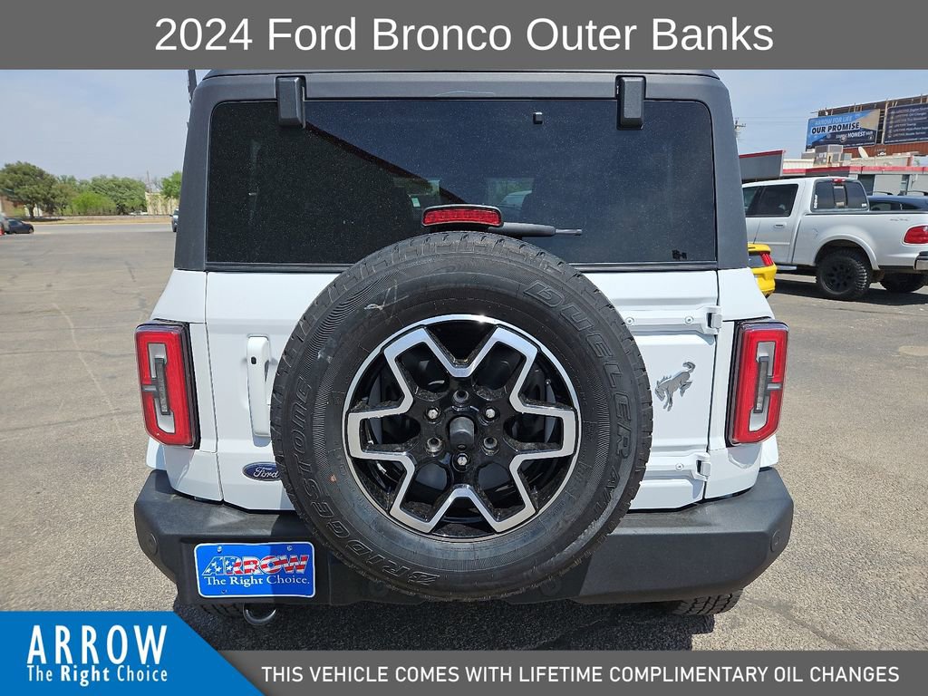 Used 2024 Ford Bronco Outer Banks image 11