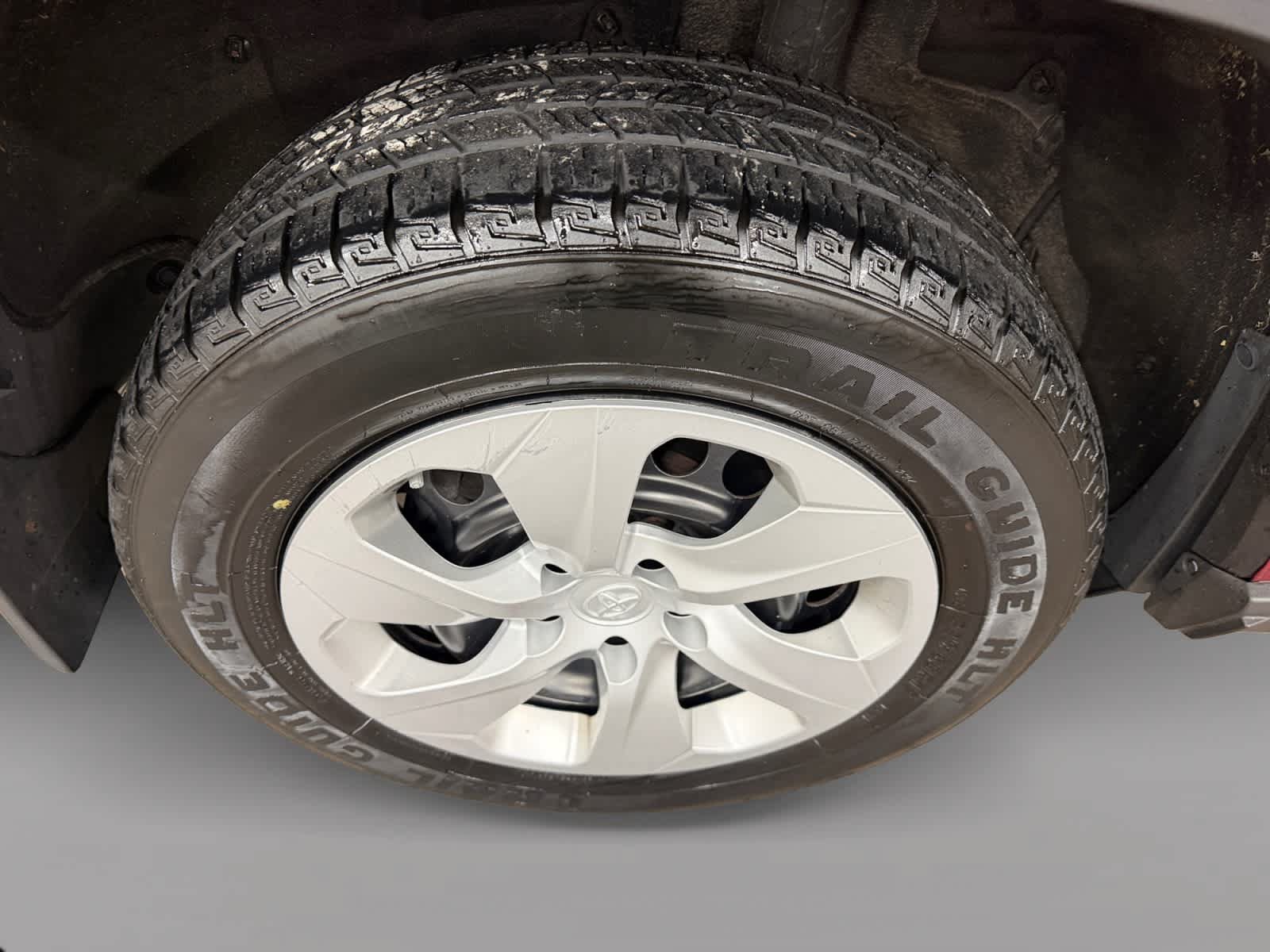 Used 2020 Toyota RAV4 LE w/ All Weather Liner Package AWD/4WD image 9