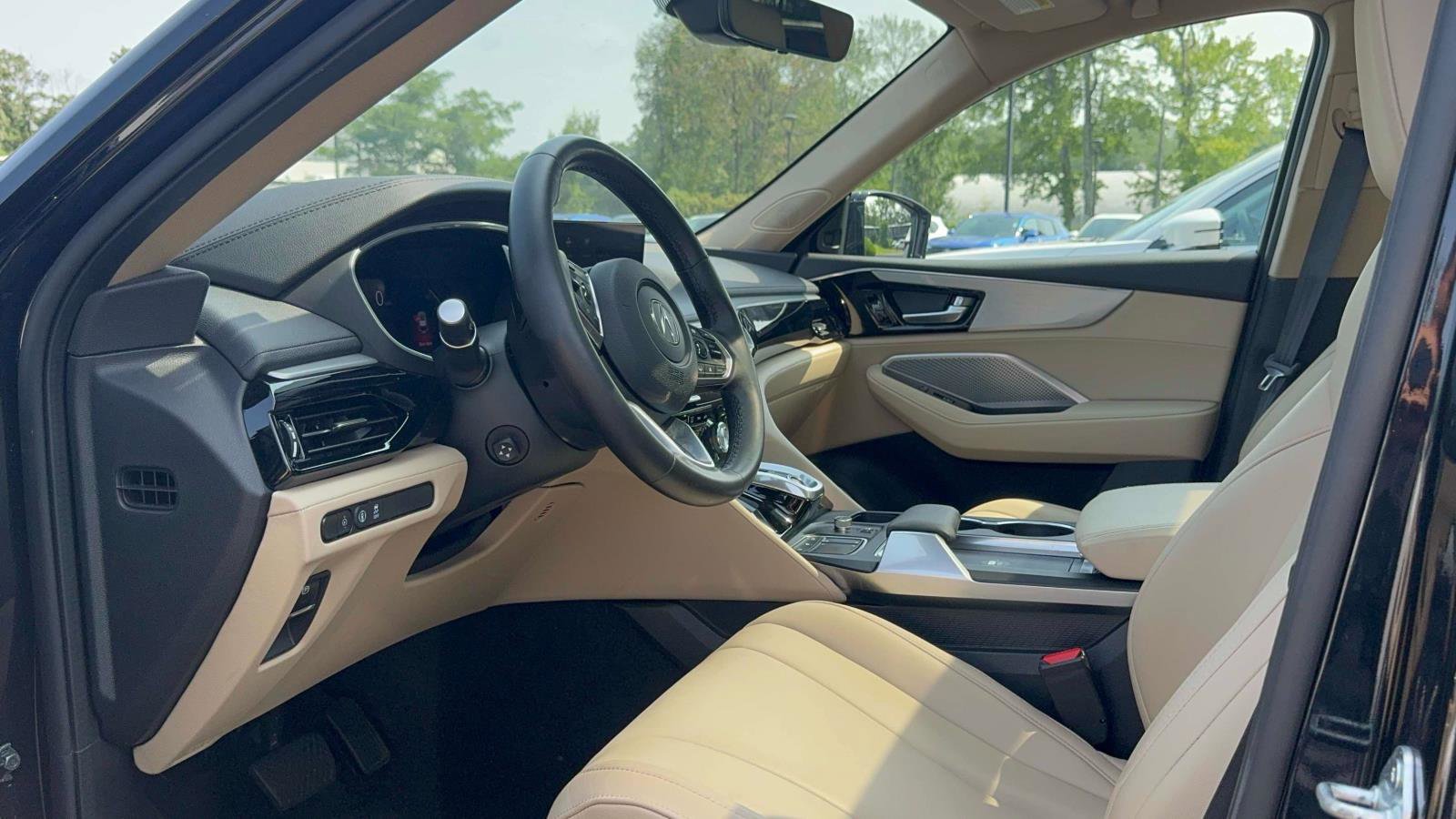 Certified 2023 Acura MDX SH-AWD image 2