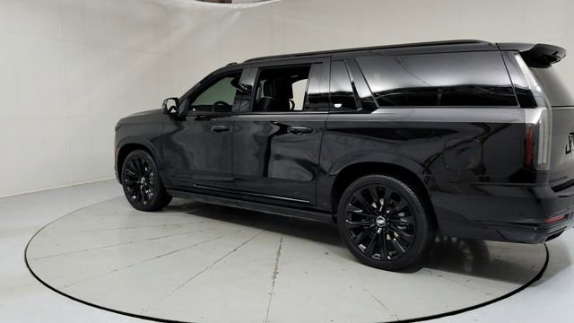 Certified 2026 Cadillac Escalade ESV Platinum Sport image 3