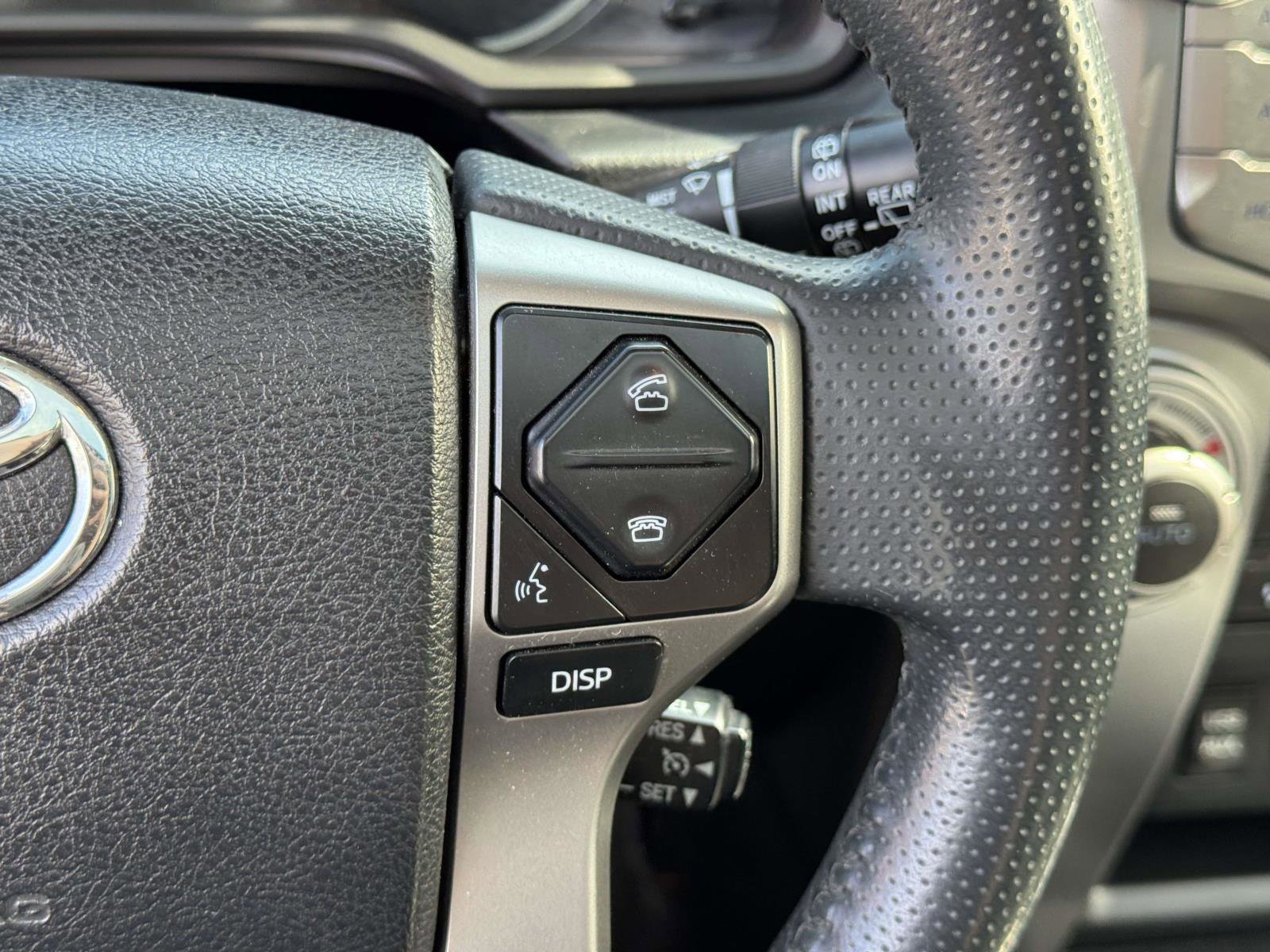 Used 2018 Toyota 4Runner Limited AWD/4WD image 21