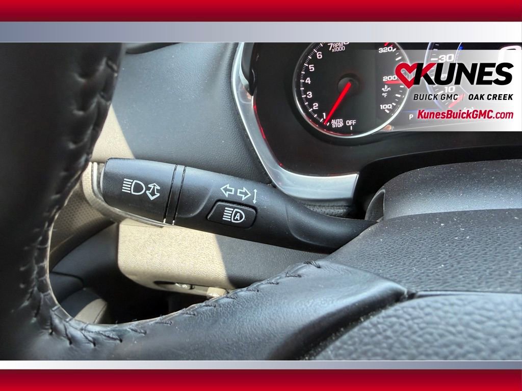 Used 2022 Chevrolet Traverse Premier w/ Redline Edition AWD/4WD image 17