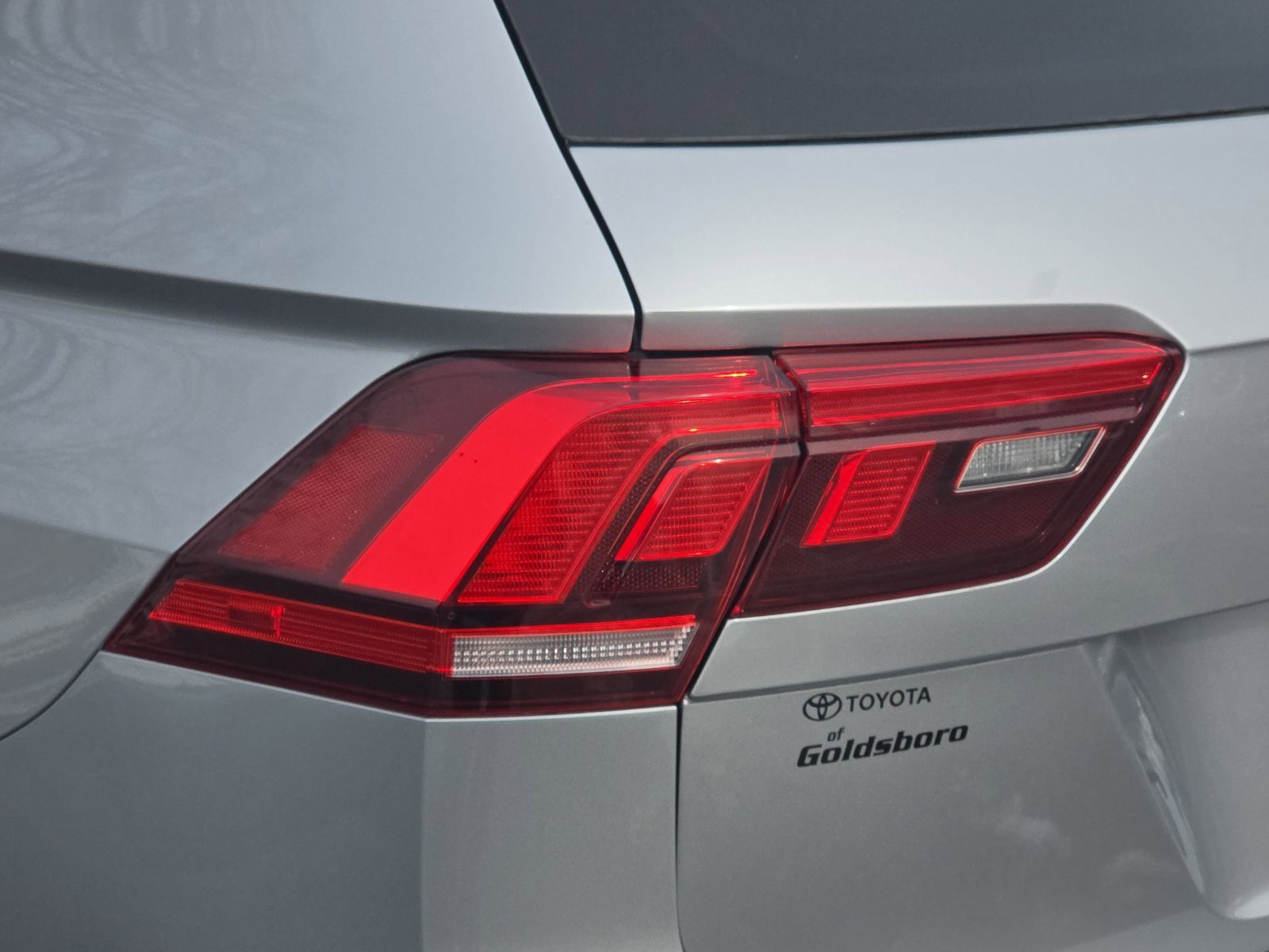 Used 2024 Volkswagen Tiguan S image 31