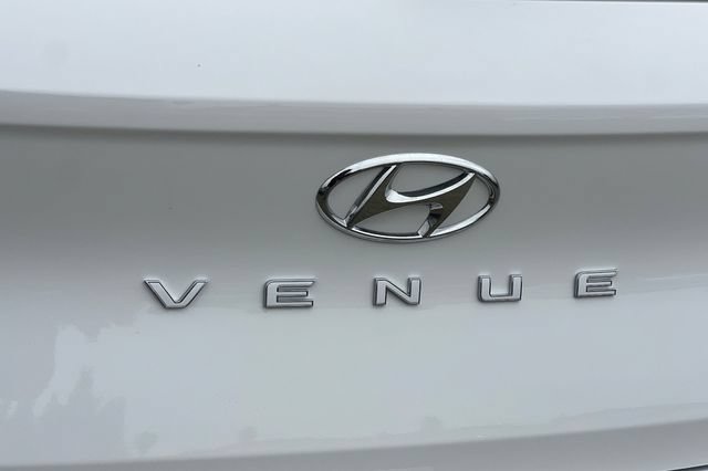 New 2026 Hyundai Venue SEL FWD image 8