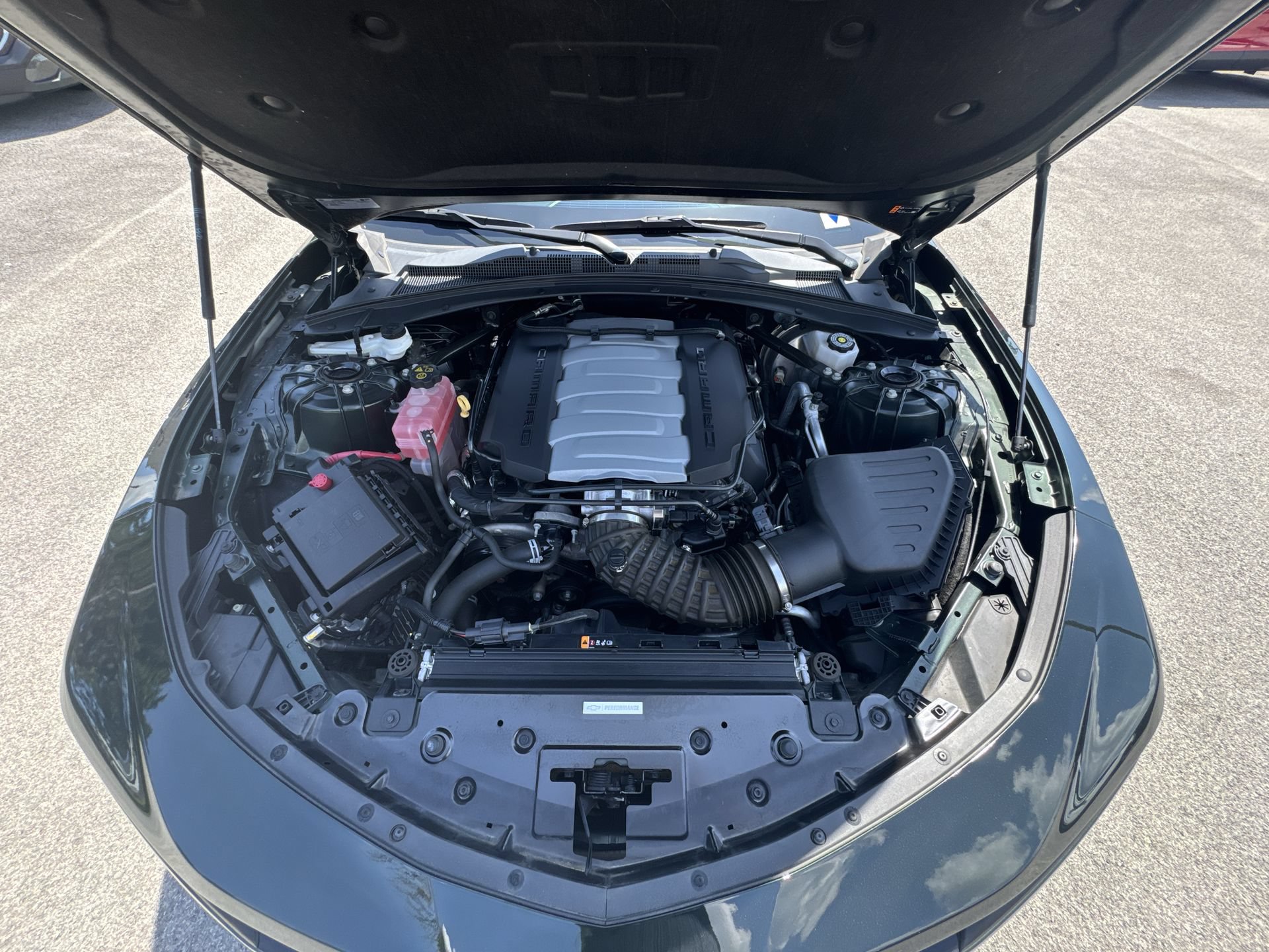 Used 2020 Chevrolet Camaro LT RWD image 29