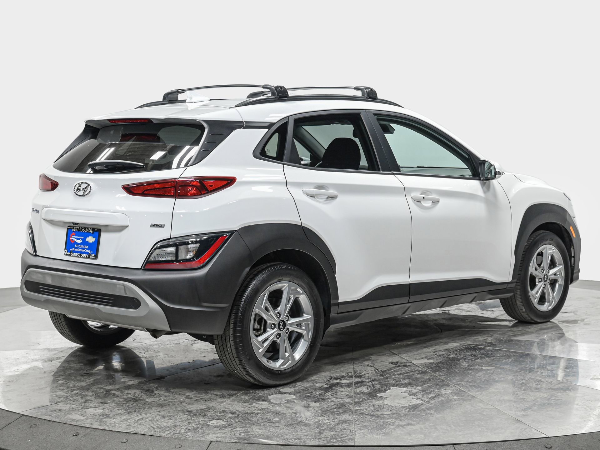 Used 2023 Hyundai Kona SEL AWD/4WD image 8