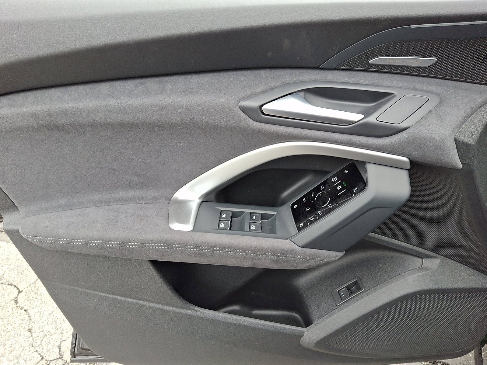 New 2026 Audi SQ5 Premium Plus image 8