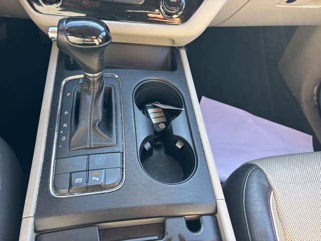 Used 2016 Kia Sedona LX w/ LX Essentials Premium Package FWD image 18
