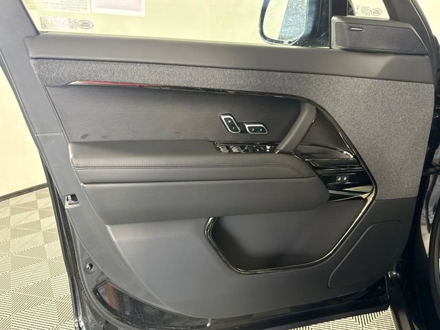New 2026 Land Rover Range Rover Sport Dynamic SE AWD/4WD image 31