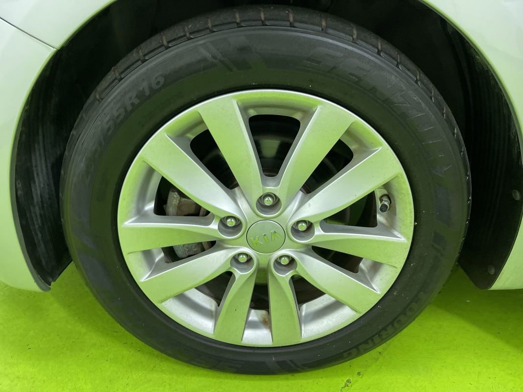 Used 2015 Kia Forte LX w/ Popular Package image 14