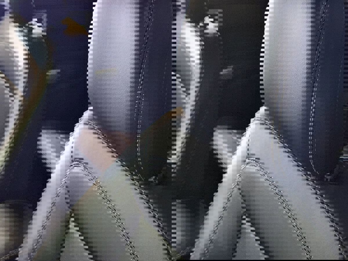 Used 2021 Ford Explorer XLT w/ Equipment Group 202A image 34