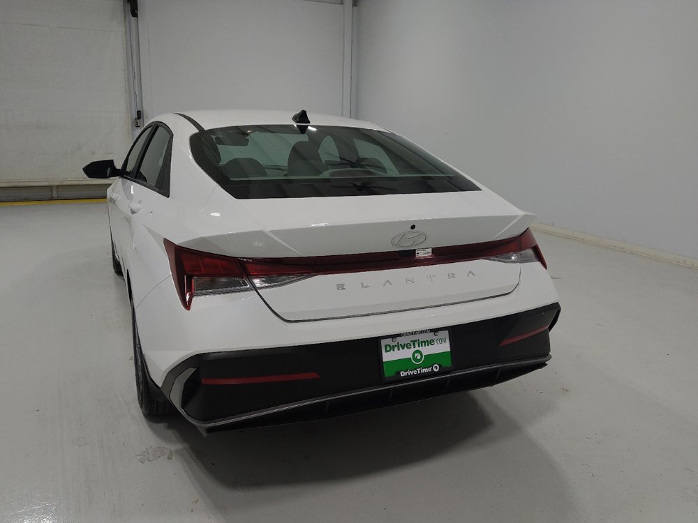 Used 2024 Hyundai Elantra SEL FWD image 6
