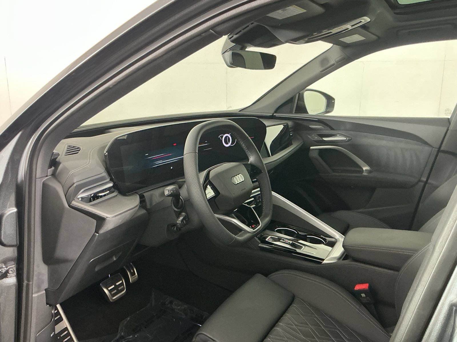 Used 2025 Audi SQ5 Premium Plus w/ Premium Plus Package AWD/4WD image 10