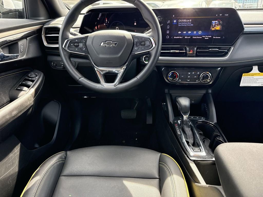 Used 2025 Chevrolet TrailBlazer ACTIV w/ Driver Confidence Package image 18