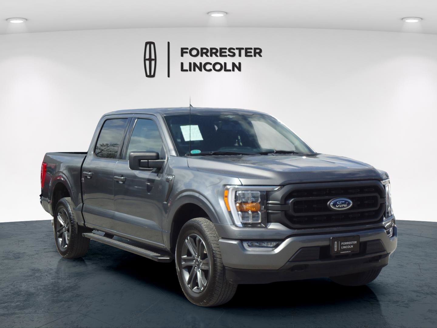 Used 2023 Ford F150 XLT w/ Equipment Group 302A High image 1