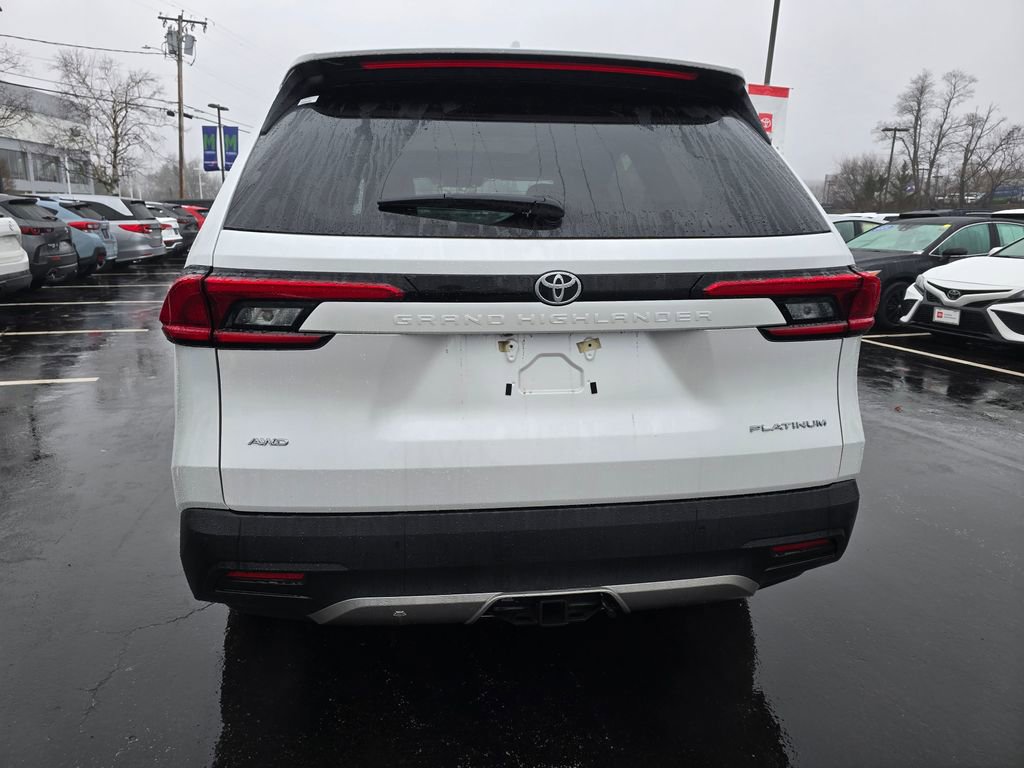 Certified 2024 Toyota Grand Highlander Platinum image 6