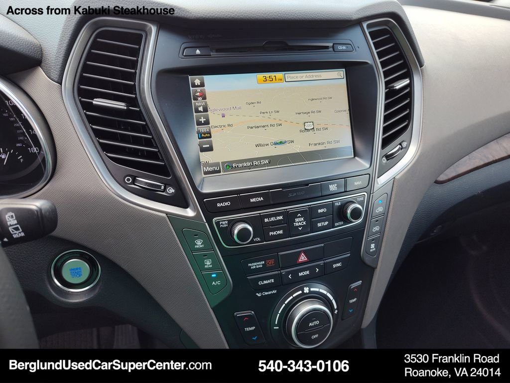 Used 2018 Hyundai Santa Fe SE FWD image 28