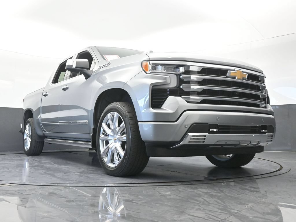 Used 2024 Chevrolet Silverado 1500 High Country w/ Technology Package AWD/4WD image 78