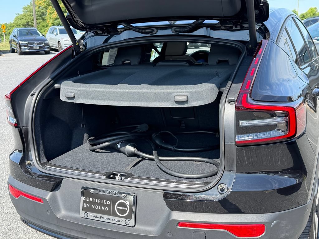 Certified 2023 Volvo C40 P8 Recharge Ultimate AWD/4WD image 19
