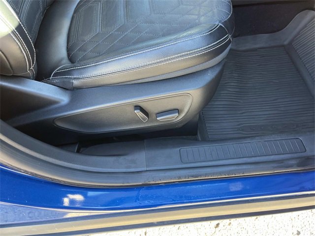 Used 2023 Ford Escape Platinum w/ Premium Technology Package image 25