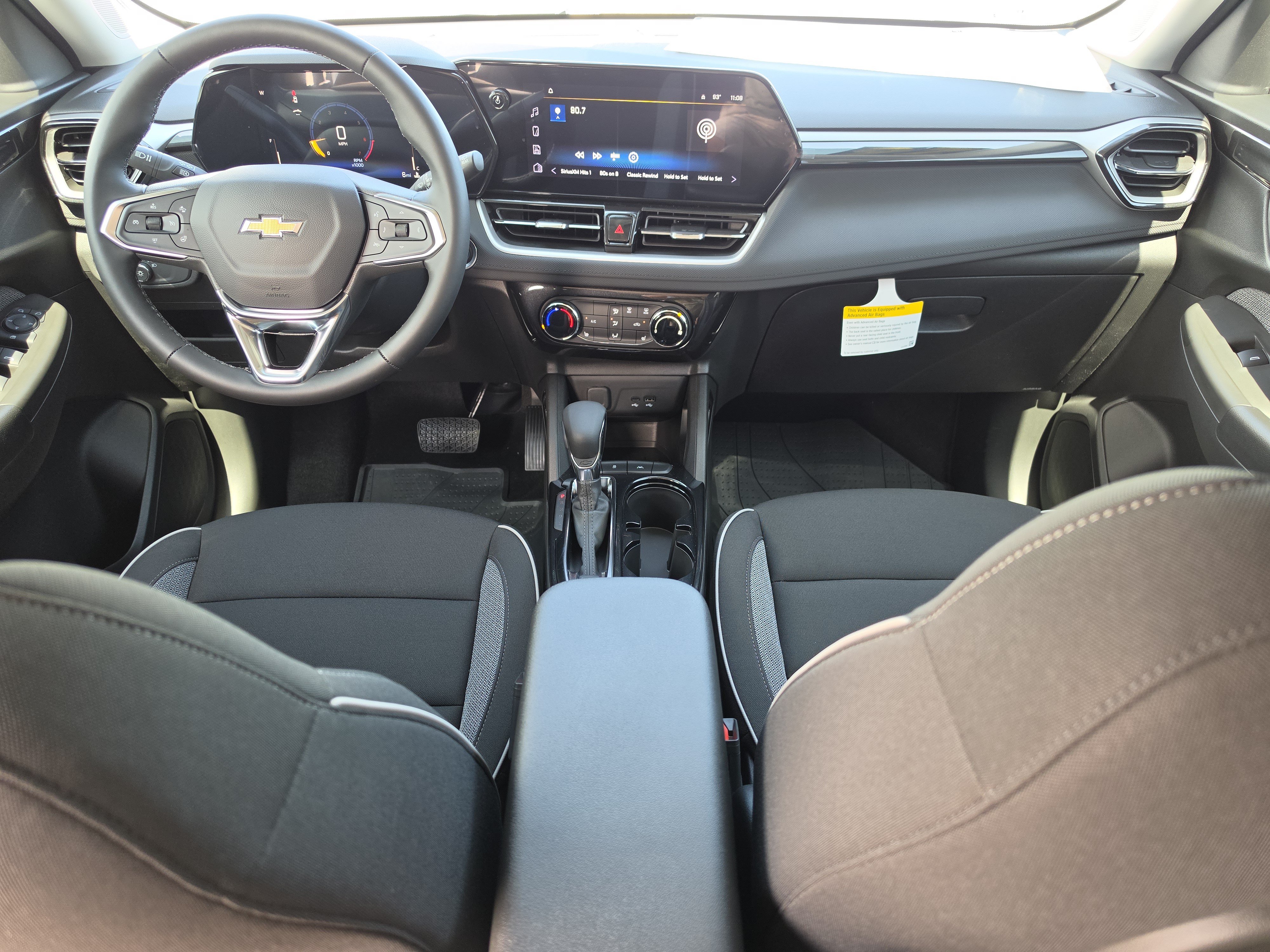 New 2026 Chevrolet TrailBlazer LT w/ LT Cold Weather Package FWD image 18