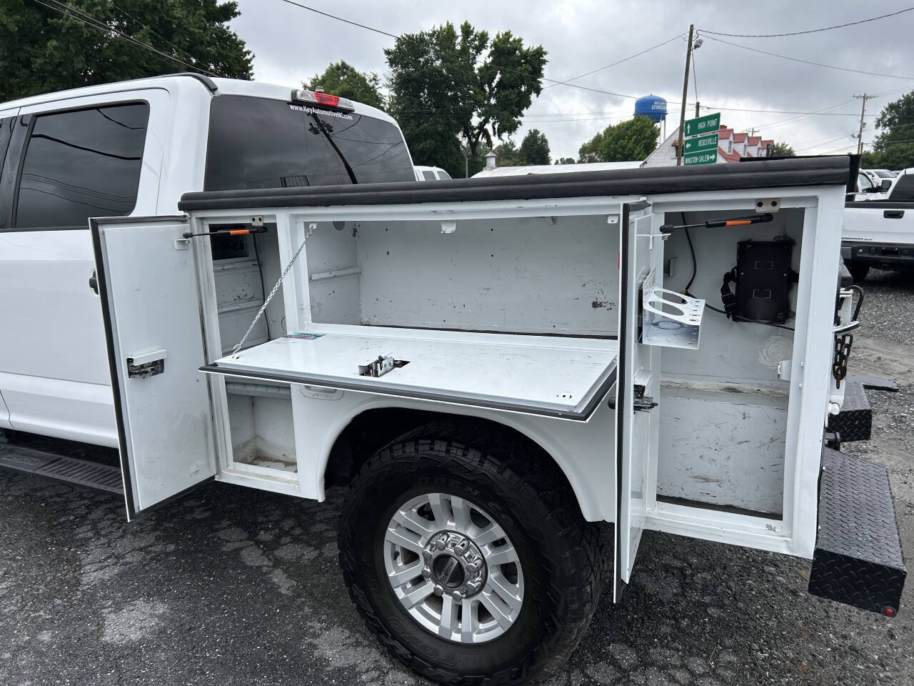 Used 2018 Ford F250 XLT w/ XLT Value Package AWD/4WD image 11