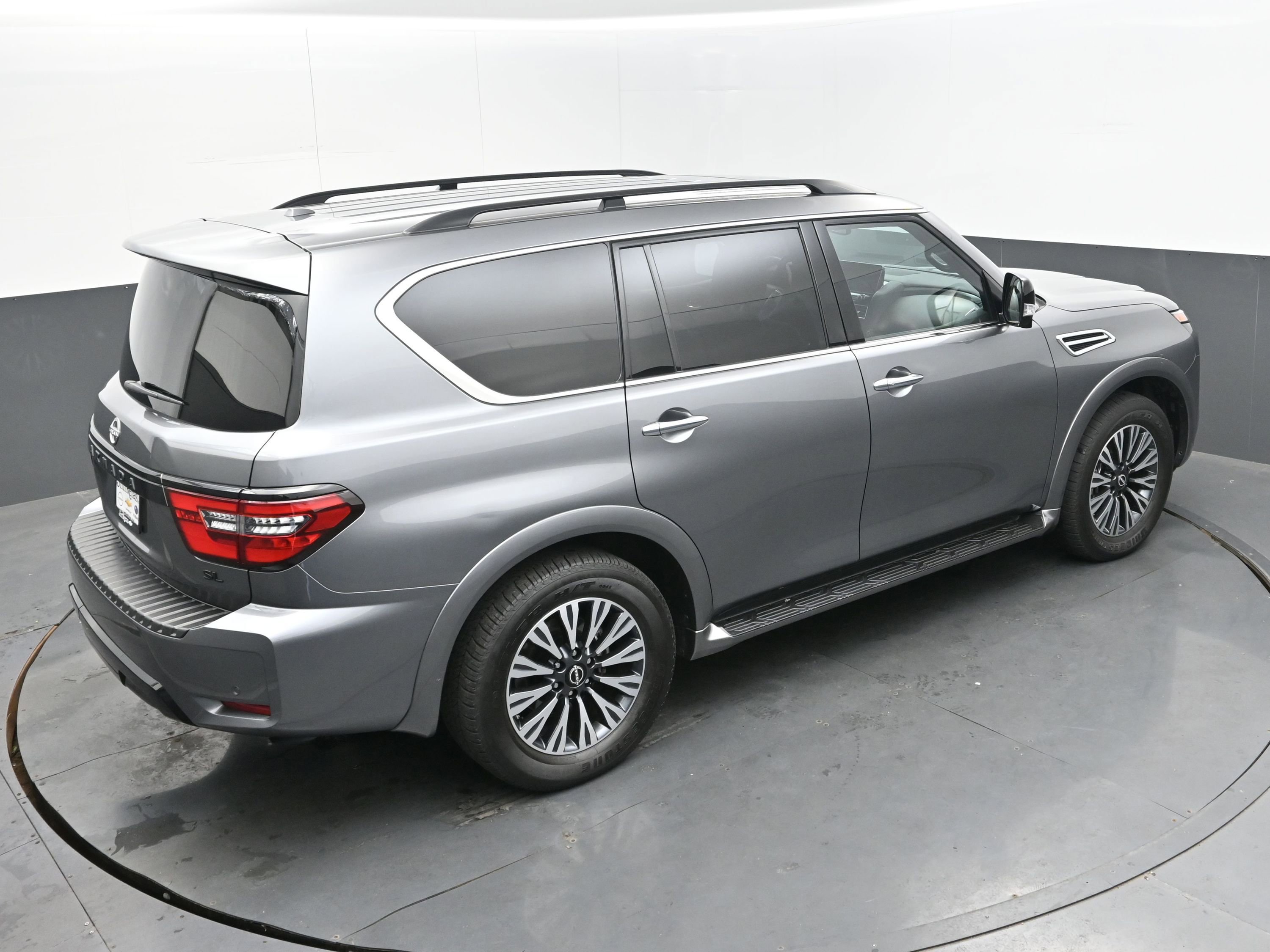 Used 2024 Nissan Armada SL w/ Midnight Edition Package image 34