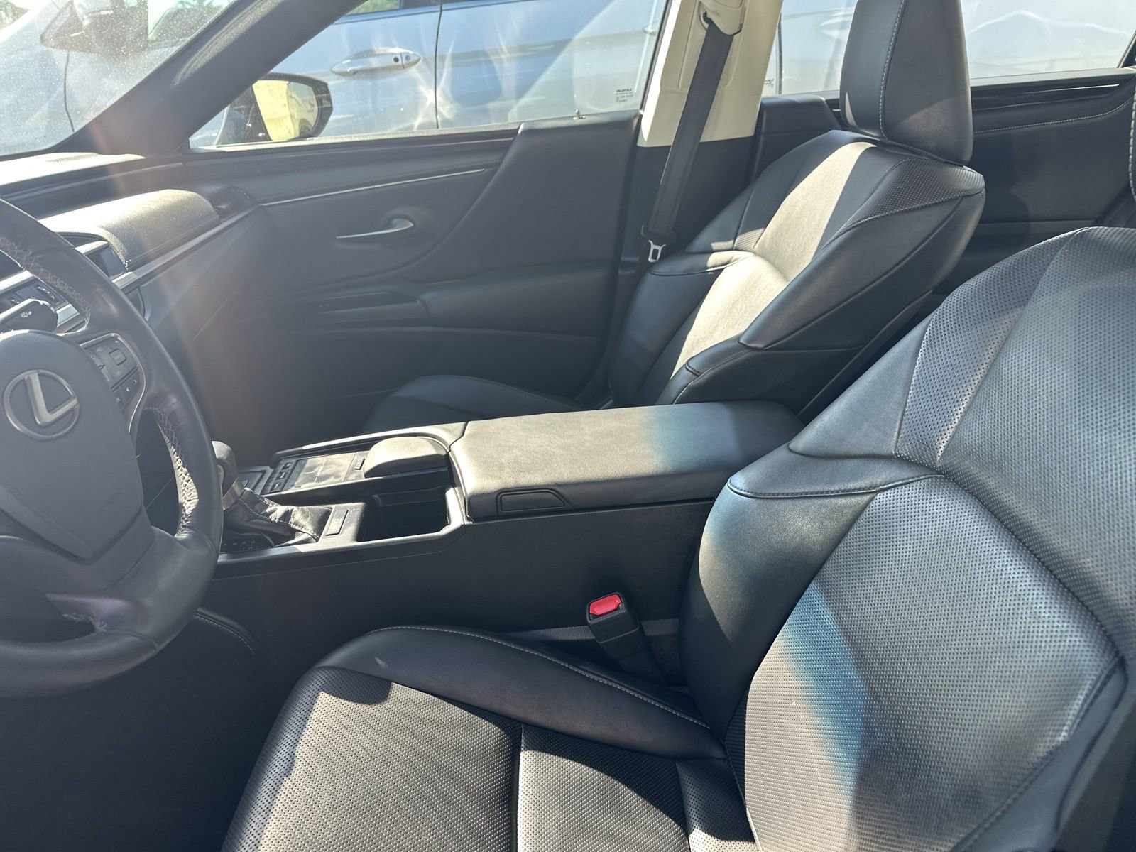 Used 2019 Lexus ES 350 w/ Premium Package image 7