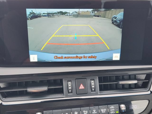 Used 2025 Lexus ES 350 w/ Premium Package FWD image 7
