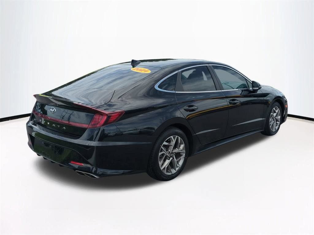 Used 2021 Hyundai Sonata SEL w/ Preferred Accessory Package FWD image 5