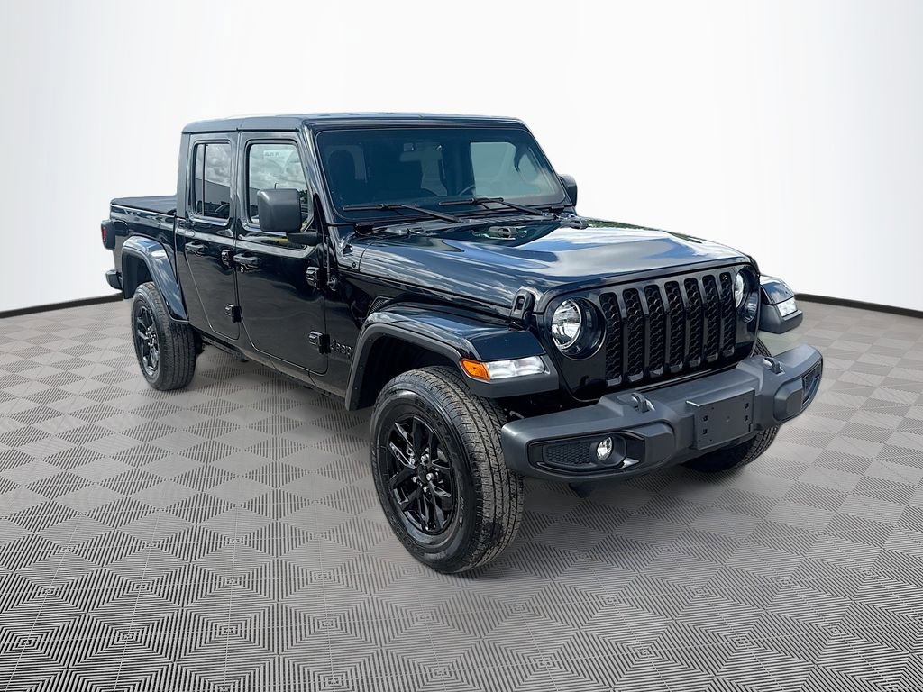 Used 2022 Jeep Gladiator Sport image 4