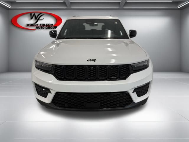 New 2025 Jeep Grand Cherokee Limited w/ Luxury Tech Group II image 2