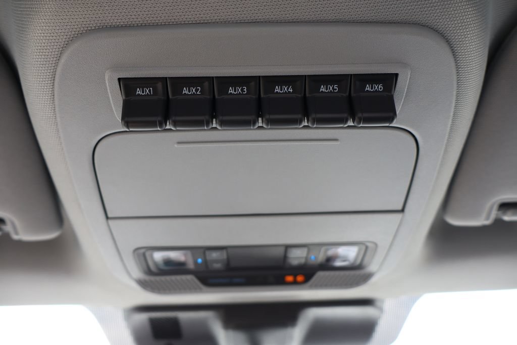 New 2026 Ford F550 2WD Regular Cab Super Duty image 22