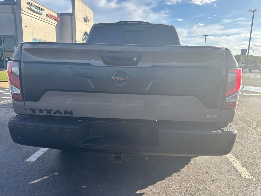 Used 2020 Nissan Titan PRO-4X w/ Pro-4x Convenience Package AWD/4WD image 5
