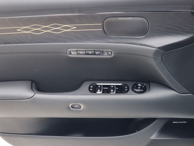 New 2026 Genesis G90 3.5T Prestige AWD/4WD image 18