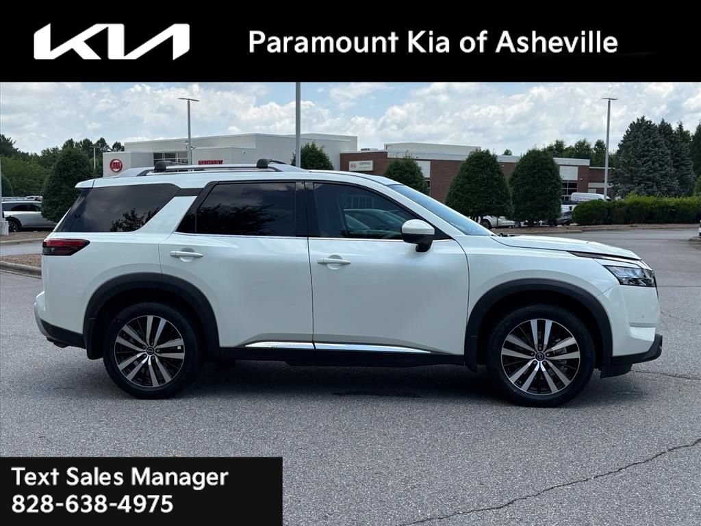 Used 2024 Nissan Pathfinder Platinum w/ Cargo Package AWD/4WD image 6