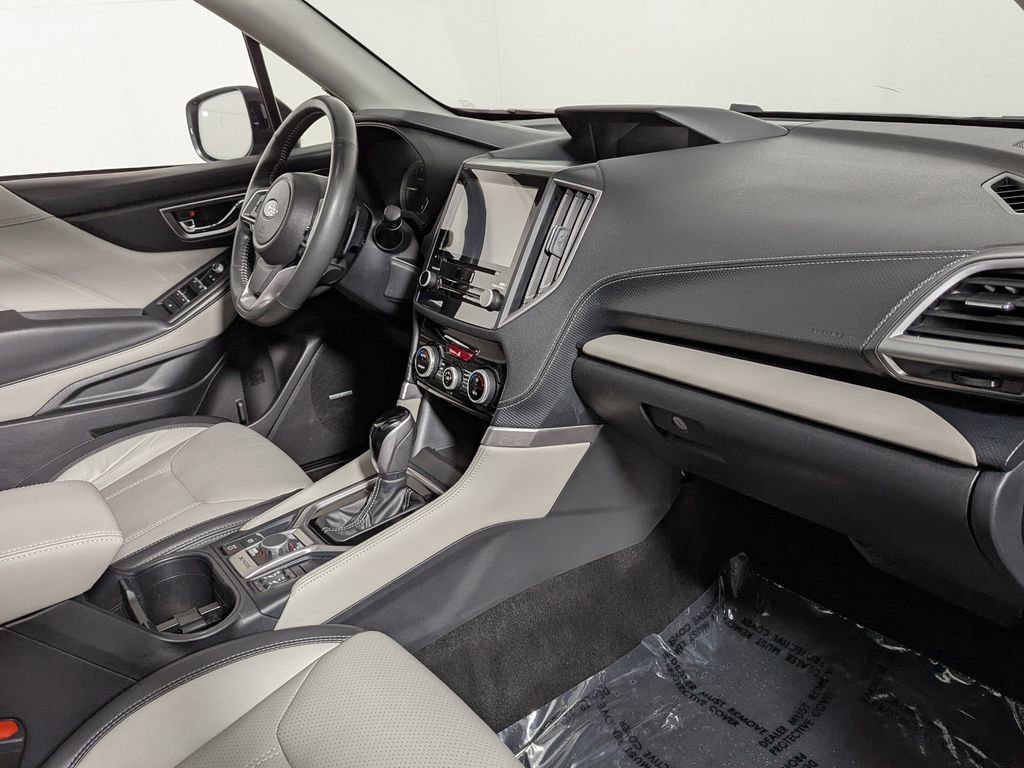 Used 2023 Subaru Forester Limited image 28