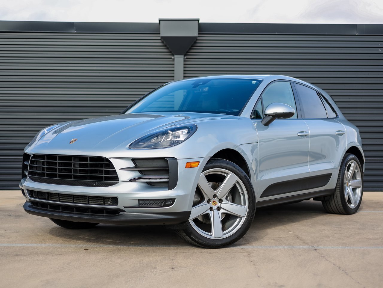 Certified 2019 Porsche Macan image 1