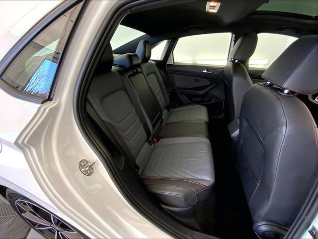 Certified 2025 Volkswagen Jetta GLI Autobahn image 27