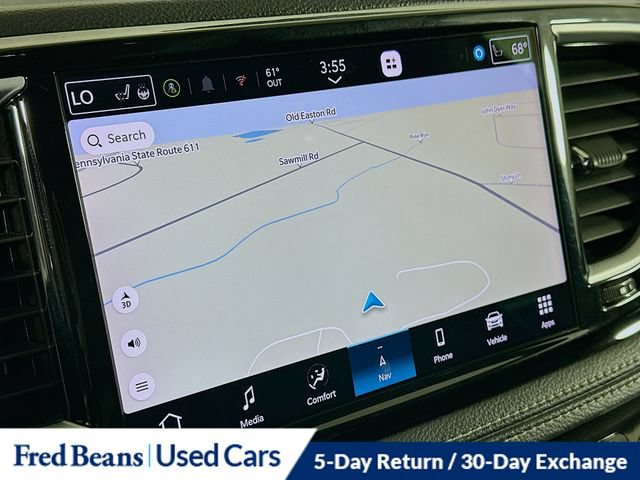 Used 2023 Chrysler Pacifica Limited FWD image 19