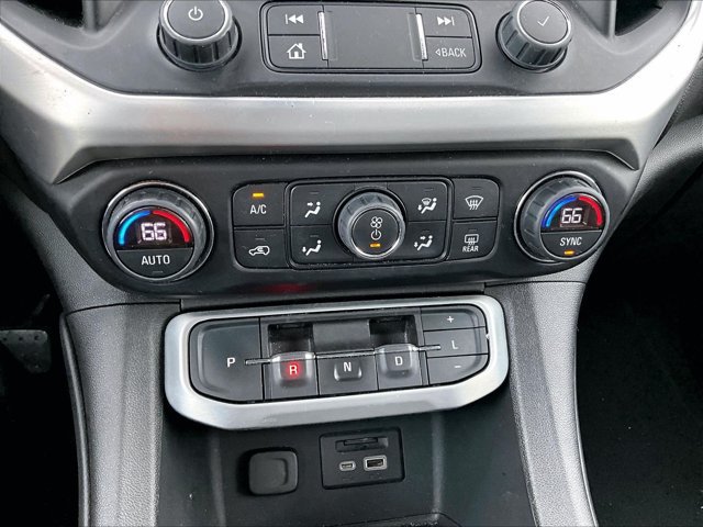 Used 2022 GMC Acadia SLT w/ LPO, Roadside Safety Package AWD/4WD image 24