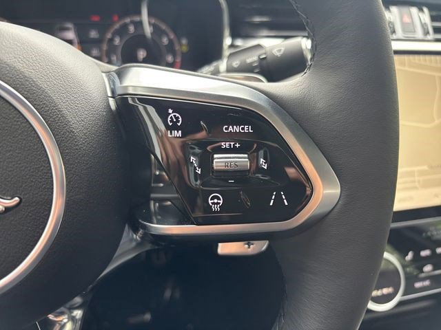 New 2024 Jaguar XF R-Dynamic SE AWD/4WD image 28