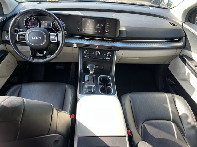 Certified 2024 Kia Carnival LX image 15